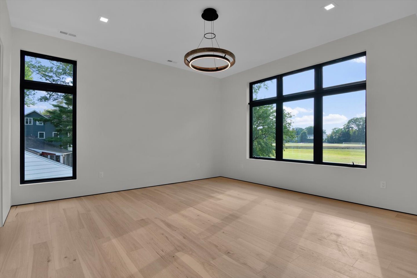 32 Primary Suite